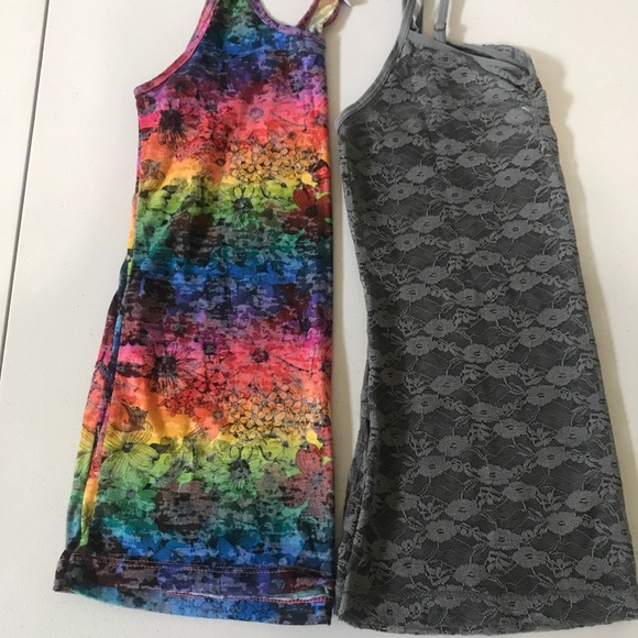 BUNDLE of 2 Tank Tops - Picture 1 of 9